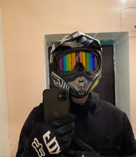 Motocross Love, Image Moto, Motorcross Bike, Biker Photoshoot, Motocross Helmets, Motorcycle Aesthetic, Biker Aesthetic, Bike Photoshoot, Biker Boys