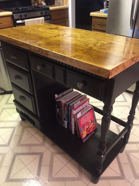 Kitchen Islands Made From Desks (And How To Do It) #islands #kitchenislands #diy #diykitchenisland #diyisland #kitchenislandsmadefromdesks #islandsmadefromdesk #repurpose #reuse #diyprojects #kitchenprojects Small Kitchen Island Ideas, Portable Kitchen Island, Butcher Block Island Kitchen, Kitchen Island On Wheels, Butcher Blocks, Small Kitchen Island, Kitchen Island Table, Portable Kitchen, Kitchen Island With Seating