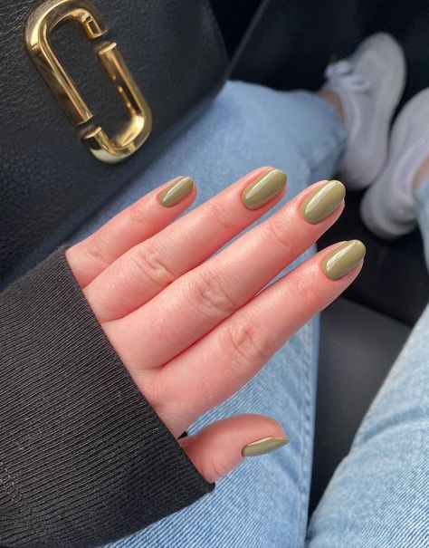 40 Simple Spring Nails 2023 to inspire you Latest Nail Colours, Spring Nails 2023, Instant Nails, Simple Spring Nails, Nail Color Trends, Spring Nail Trends, Daisy Nails, Nail Pops, Spring Nail Colors