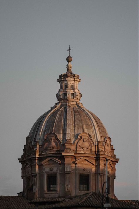 #italy #italytrip #ancient #ancientarchitecture #travel #traveltips #traveling #italytraveltips #sunset #sunsetphotography #sunsetpics #aesthetic #aestheticwallpaper #aestheticwallpaperiphone #iphonewallpapers #architecture #art #baroque #building #cathedral #curch #city #dome #fame #gothic #gothicarchitecture #renaissance #romanesque #rome #sculpture Ancient Italy Aesthetic, Rome Architecture Drawing, Rennaisance Architecture, Reinassance Architecture, Baroque Architecture Aesthetic, Renisance Aesthetic, Romanticism Architecture, Structure Aesthetic, Rome Sculpture