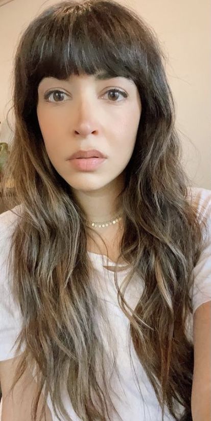 Hannah Simone, Bangs, Long Hair Styles, Photo And Video, Instagram Photos, Instagram Photo, Hair Styles, Hair, Beauty