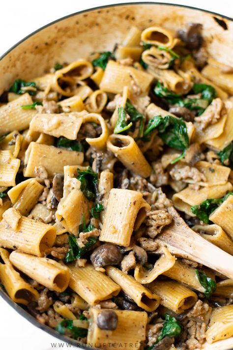 Creamy Italian Sausage Pasta, Ground Italian Sausage Recipes, Creamy Sausage Pasta, Ground Sausage Recipes, One Pan Recipe, Broccoli Pasta Recipe, Mushrooms And Spinach, Sausage Pasta Recipes, Italian Sausage Pasta