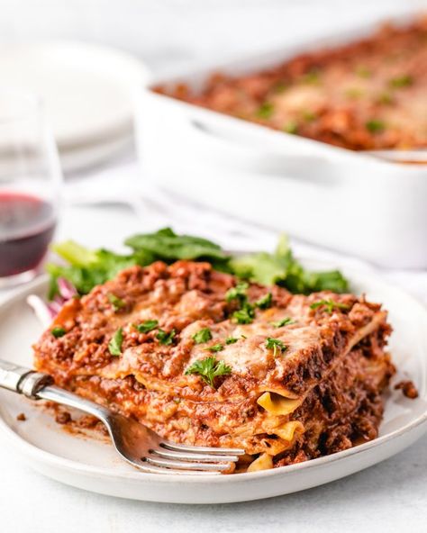 Venison Lasagna | Easy & Classic Recipe with Deer Meat Sauce Venison Lasagna Recipe, Venison Lasagna, Smoked Lasagna, Best Ever Lasagna Recipe, Best Ever Lasagna, Ultimate Lasagna Recipe, Venison Summer Sausage Recipe, Best White Chicken Chili Recipe, Best White Chicken Chili