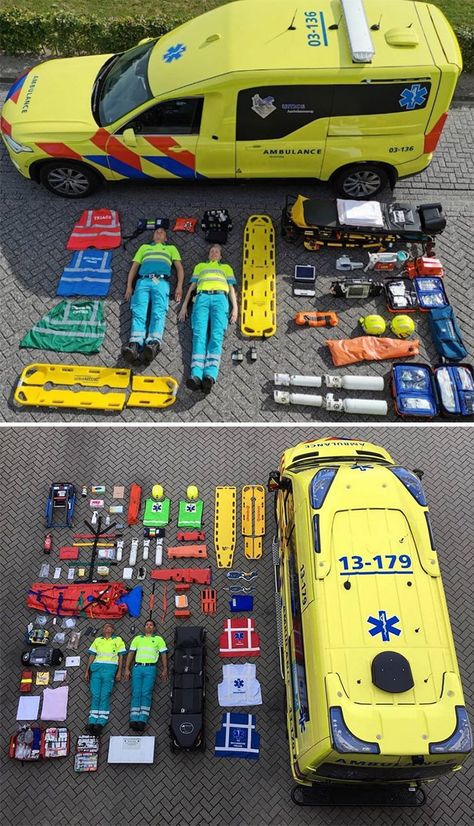 Cri. 8 Beroep, functie, werk Ambulance verpleegkundige Firefighter Images, Beach Lifeguard, Volunteer Fire Department, New York Police, Rescue Vehicles, Dog Backpack, Rescue Team, Fire Apparatus, Emergency Vehicles