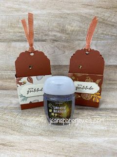 Hand Sanitizer Gift Ideas, Mini Hand Sanitizer Holders Diy, Stampin Up Bath And Body Works Hand Sanitizer, Stampin Up Hand Sanitizer Holder, Hand Sanitizer Holder Sewing Pattern, Cute Hand Sanitizer Holders, Thanksgiving Table Favors, Pocketbac Hand Sanitizer Holder, Pocket Bac Hand Sanitizer