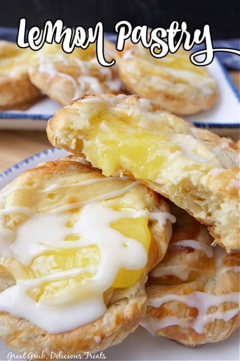 Lemon Pastry, Delicious Lemon Desserts, Puffed Pastry, Finger Style, Puff Pastry Filling, Lemon Pie Filling, Cheese Pastry, Cheese Baked, Lemon Dessert Recipes