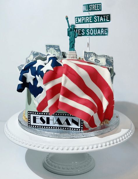 Statue Of Liberty Cake, American Birthday Cake, India Cakes, New York Cake, Cake Design Images, 21 Bday, Marvel Cake, Aesthetic Party, Usa Party