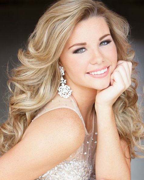 Pageant Hair And Makeup, Pageant Pictures, Pageant Questions, Pageant Photography, Pageant Tips, Pageant Headshots, Pageant Life, Pageant Hair, Prom Photography