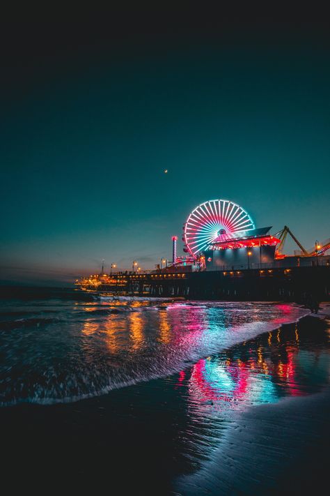 Wallpaper Estetika, Tumblr Wallpaper, Color Of Life, Nature Wallpaper, Santa Monica, Anton, Ferris Wheel, The Ocean, At Night