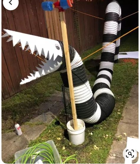 Sandworm Halloween Decoration, Beetlejuice Diy Sandworm, Beetlejuice Worm Diy, Beetlejuice Golf Cart, How To Make A Beetlejuice Sandworm, Beetlejuice Lawn Decor, Beetlejuice Fireplace Diy, Sandworm Decoration, Beetlejuice Trunk Or Treat Ideas For Cars