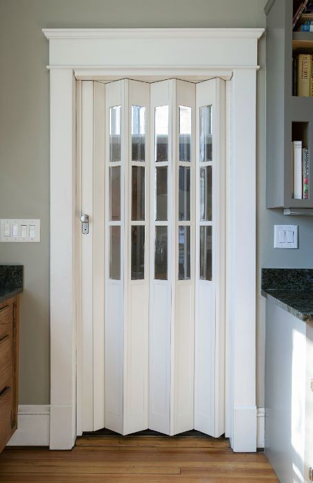 Acordian Doors, Folding Door Design, Accordian Door, Office Conversion, Pintu Interior, Accordion Door, Temporary Room Dividers, Office Room Dividers, Accordion Doors