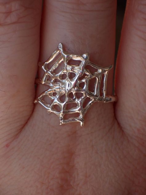 Spider Web Ring, Spider Inspired Fashion, Spider Rings, Spider Jewelry Aesthetic, Spider Web Jewelry, Two Finger Ring, Creative Rings, Spider Accessories, Spiderweb Jewelry