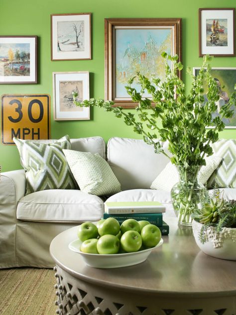 Color Ideas For Living Room, Spring Living Room Decor, Green Living Room Decor, Spring Living Room, Home Decor Colors, Ideas For Living Room, Green Walls, Green Home Decor, Living Room Green