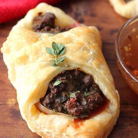 Beef Wellington Turnover with Sweet Chili Wine Sauce - Simply Happenings Beef Wellington Turnovers, Cooking The Best Steak, Beef Appetizers, Pepperidge Farm Puff Pastry, Mushrooms And Onions, Beef Wellington Recipe, Puff Pastry Filling, Puff Pastries, Beef Steak Recipes