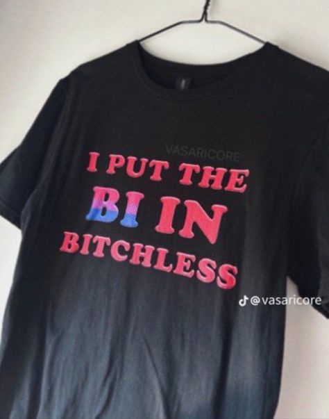 Express your pride with this sassy "I PUT THE BI IN BITCHLESS" T-shirt. Perfect for Pride events or everyday wear. Available in sizes for all genders. Follow @vasaricore for more! #gaypride #bi #lgbtq+ Pride Aesthetic Outfits, Pride Shirt Ideas, Outfits For Pride, Bi Pride Outfit, Gay Clothes, Pride Outfit Ideas, Pride Ideas, Silly Shirts, Goofy Shirt