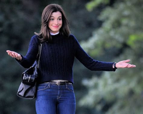 Anne Hathaway Style, Skandinavian Fashion, Elegante Casual, Outfit Jeans, Meryl Streep, Anne Hathaway, American Beauty, Mode Inspo, 가을 패션