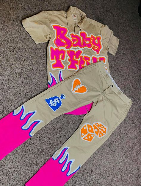 Dickie Custom Outfits, Dickies Freaknik Outfit, Dickies Outfits Women Custom, Customized Dickie Outfit, Spray Painted Outfits, Custom Dickie Outfits Birthday, Customized Dickie Suit, Custom Dickie Outfits, Custom Dickies