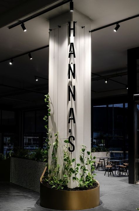 Wayfinding Design Interior, Restaurant Column Design, Pillar Design Interior Columns, Pillar Signage, Column Signage, Interior Column Design, Column Design Interior, Pillar Design Interior, Pillars Design