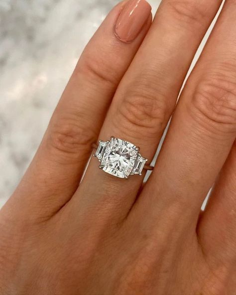 Rectangle Diamond Ring, Moissanite Engagement Ring Cushion Cut, Unique Promise Rings, Cushion Diamond Ring, Cushion Cut Diamond Ring, Cushion Cut Engagement, Cushion Cut Moissanite, Cushion Cut Engagement Ring, Cushion Cut Ring