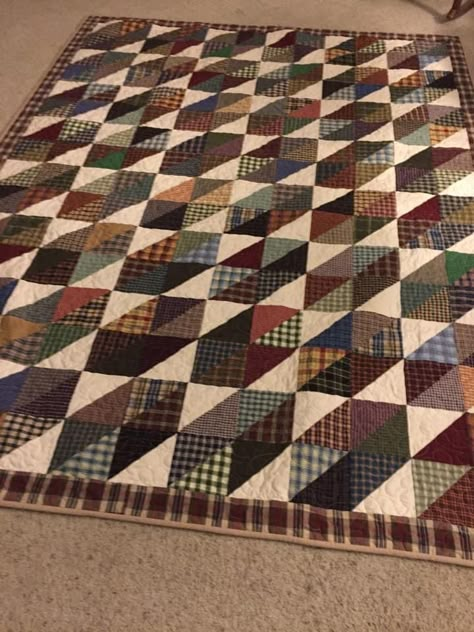 Homespun Quilts Patterns, Flannel Quilt Ideas, Plaid Quilt Ideas, Homespun Quilts, Flannel Quilt Patterns, Masculine Quilts, Quilts For Men, Plaid Quilts, Half Square Triangle Quilts Pattern