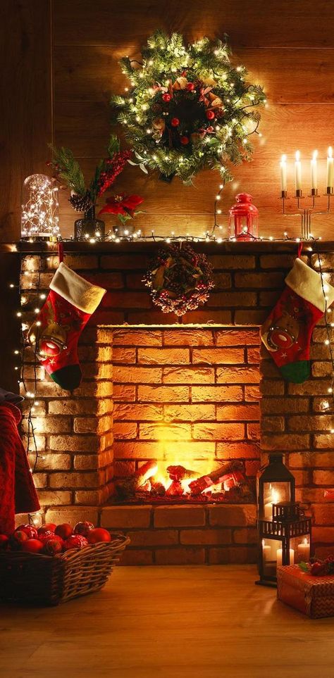 Chimney Christmas Decor, Warm Christmas Aesthetic, Diy Holiday Treats, Merry Christmas Wallpapers, Amanda Core, Christmas Fireplaces, Imvu Backgrounds, Christmas Mobile, Pet Gift Ideas