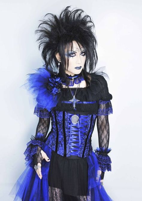 Mana-sama. Visual Kei Aesthetic, Malice Mizer, Web 1, Best Guitarist, Victorian Goth, Japanese Street Fashion, Vintage Victorian, Manado, Gothic Lolita