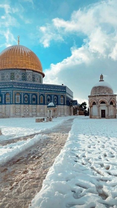 Al Aqsa Mosque Wallpaper Hd, Masjidil Aqsa, Islamic Words, The Dome Of The Rock, Coran Quotes, Al Qur'an Photography, Al Quds, Best Nature Images, Blue Moon Photography