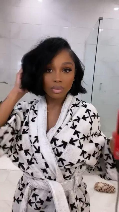 Jayda Wayda Side Part Bob, Jayda Bob Hairstyles, Bobs Haircuts Black Women, Bob With Hat Black Women, Vacation Bob Hair, Layered Bob Hairstyles For Black Women Natural, Leave Out Quick Weave Bob, Dearra Taylor Hairstyles Bob, Bob Upart Wig