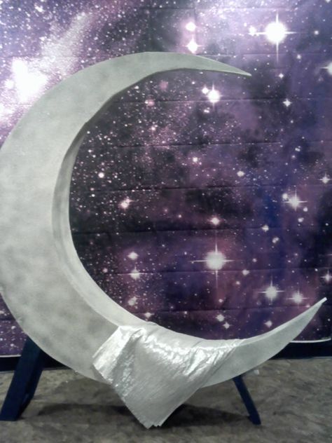 This couple had a handmade moon and a nebula backdrop as a photo booth during their reception!   * Please note: We do not have this backdrop available at The Planetarium, but An Event To Remember Photo Booth Co. will be able to help you find the right photo booth for your wedding reception!    http://www.aneventtorememberphotobooth.com/    #WeddingPhotoBooth #SpacePhotoBooth #PlanetariumWedding #DIYWedding #ReadingPublicMuseum #PhotoBooth #DIYPhotoBooth #Moon #LoveYouToTheMoonAndBack Starry Night Prom, Starry Wedding, Galaxy Wedding, Debut Ideas, Starry Night Wedding, Prom Decor, Moon Wedding, Prom Theme, Celestial Wedding