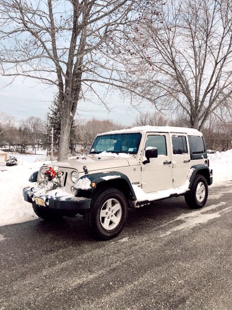 Jeep Wrangler Sand Color, Jeep Wrangler Tan, Tan Jeep Wrangler, Tan Jeep, Jeep Convertible, 2000 Jeep Wrangler, Jeep Lights, Car Vibes, Western Car