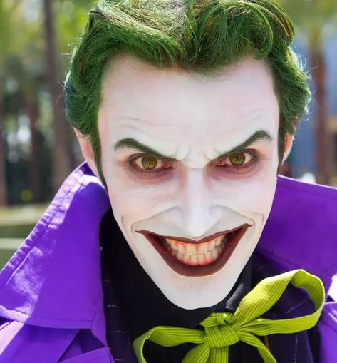 Harleys Joker - Imgur Clown Face Makeup, Anthony Misiano, Joker Clown, Joker Makeup, Joker Costume, Batman Cosplay, Special Fx Makeup, Dc Cosplay, Univers Dc