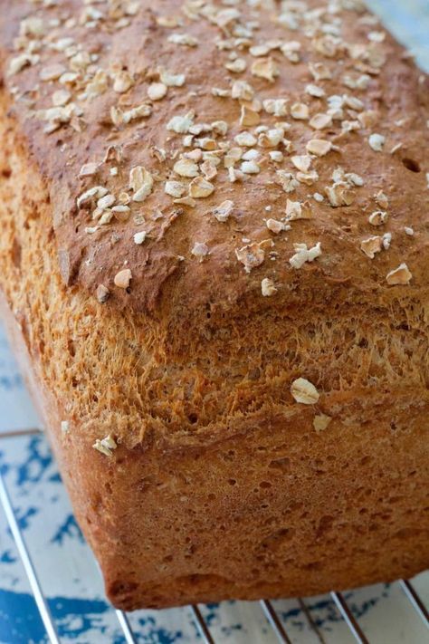 This Easy Wholemeal Bread Recipe is my go to when I want homemade sandwich bread and I want it fast! My no knead, whole wheat & vegan loaf ticks all the boxes which makes it my perfect everyday bread. #wholemealbread #wholewheatbread #veganbread #sandwichbread #nobreadflour #everydaybread #homemadebread #breadrecipe Honey Oat Bread Recipe, Wholemeal Bread Recipe, Oat Bread Recipe, Vegan Loaf, Homemade Sandwich Bread, Honey Oat Bread, Wholemeal Bread, Vegan Breads, Savory Breads