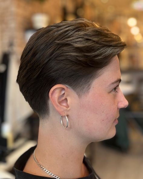 Short Haircut Inspiration, Fade Haircut Women, Pixie Haircut Ideas, Women Pixie Cut, Low Fade Haircut, Low Fade, Really Short Hair, Haircut Inspiration, Shot Hair Styles