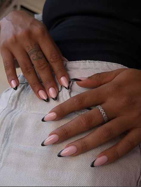 Almond Nails On Black Women, Almond Nails Black Women, Natural Short Almond Nails, Overlay Ideas, Nails Short Almond, Oval Acrylic Nails, Black French Nails, Pink Tip Nails, Black French Tip