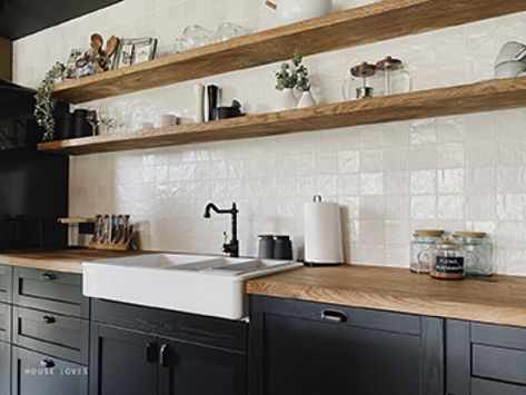 Black Kitchen Cabinets Butcher Block, Cabin Kitchen Cabinets, Kitchen Butcher Block, Black Kitchen Countertops, Kitchen Benchtops, Black Kitchen Cabinets, Kitchen Stand, Cabin Kitchens, Best Kitchen Designs