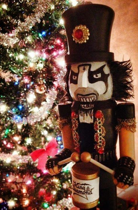 Xmas Crafts Diy, Funny Nutcracker, Christmas Nuts, Scary Christmas, Steampunk Christmas, Nut Cracker, Etsy Inspiration, Creepy Christmas, Dark Christmas