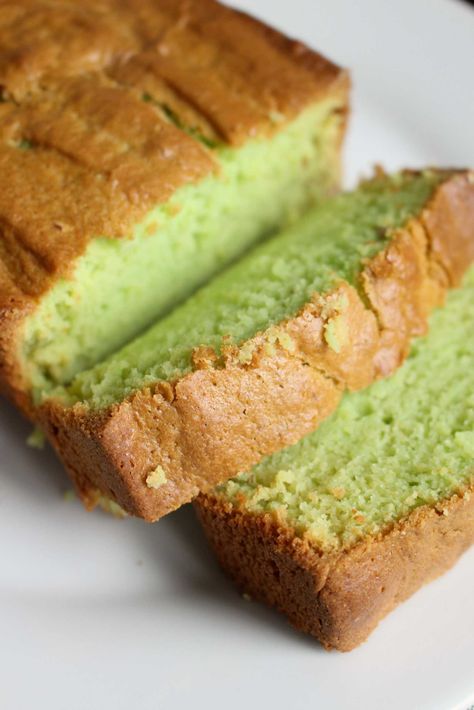 Pistachio Bread | 12 Tomatoes Pistachio Bread, Pistachio Pudding, Dessert Smoothie, Vegetarian Cake, 12 Tomatoes, Bread Recipes Sweet, Cake Mix Recipes, Baking Mix, Instant Pudding