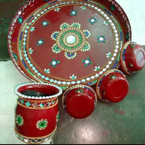 Pooja Thali Decoration Ideas, Arti Thali Decoration, Arti Thali, Kalash Decoration, Pottery Decoration, Handmade Decorative Items, Thali Decoration, Thali Decoration Ideas, Name Plate Design