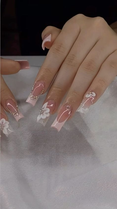 15 Pink Nails, Light Pink Quinceanera Nails, Quince Dama Nails, Medium Length Nails Ideas, Medium Square Acrylic Nails Winter, Pink Quince Nails Short, Pink Nails Quince, Nails For 15 Birthday, January Acrylic Nail Ideas