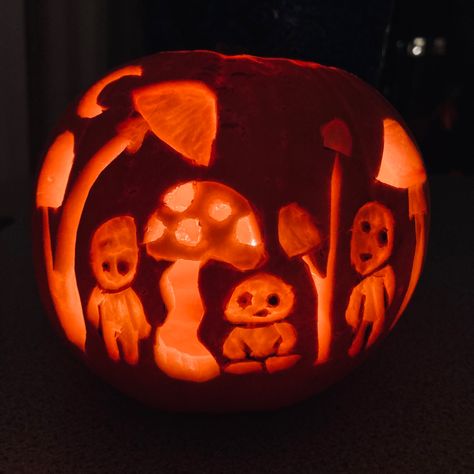 Princess Mononoke Pumpkin Carving, Pumpkin Mushroom Carving, Cottage Core Pumpkin Carving, Cottagecore Pumpkin Carving, Pumpkin Carving Ideas Mushroom, Pumpkin Carving Mushroom, Mushroom Pumpkin Carving, Jackolantern Ideas, Halloween Ceramics