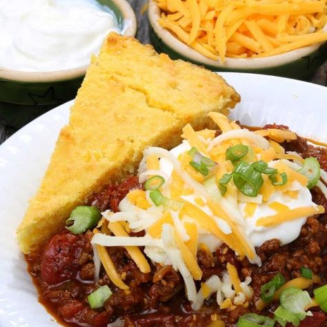 Pioneer Woman Mexican Cornbread Casserole Popular Casseroles, Mexican Cornbread Casserole, Creamy Corn Casserole, Chili Pot, Mexican Cornbread, Gluten Free Cornbread, Cornbread Casserole, Creamy Corn, Corn Casserole