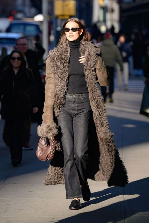 Brown Fur Coat Outfit, Brown Fur Coat, Fur Coat Outfit, Virtual Wardrobe, Winter 23, Winter Chic, Karlie Kloss, Fall Inspo, Coat Outfits