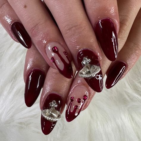 Dark Red Nails Rhinestones, Dark Red Nails For Prom, Cherry Wine Nails Design, Y2k Dark Red Nails, Wine Red Nails Designs Art, Dark Red Nail Art Designs, Dark Red Nails With Charms, Dark Red Cherry Nails, Red Nails Charms