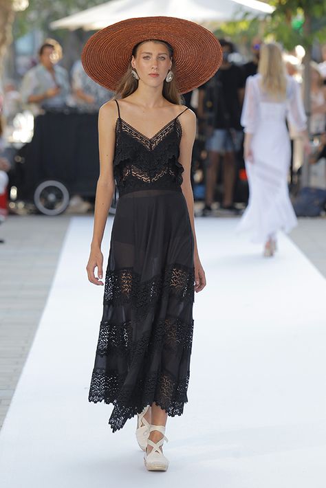 CHARO RUIZ FASHION SHOW SS18 Charo Ruiz, Lace Skirt, Fashion Show, Summer Dresses, Lace, Dresses, Quick Saves, Black