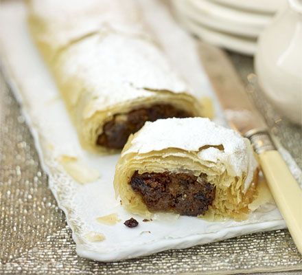 Christmas pudding strudel Austrian Strudel, Cherry Strudel, Morello Cherries, Strudel Recipes, Seasonal Desserts, Filo Pastry, Flaky Pastry, Bbc Good Food Recipes, Christmas Pudding