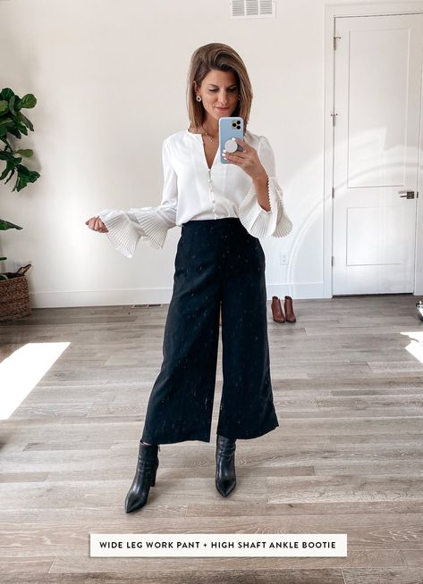 How to Wear Ankle Boots & Booties - Everything You Need to Know • BrightonTheDay #ankleboots #anklebooties #stylingankleboots #fallootd #falloutfitideas Wide Leg Pants With Boots, Dress Pants With Boots, Ankle Booties Outfit, Wide Leg Pants Outfit Work, Ankle Pants Outfit, How To Wear Ankle Boots, Wide Leg Pants Outfit, Winter Pants Outfit, Boots Outfit Ankle