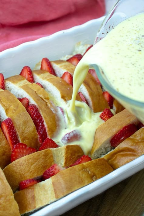 Strawberry Croissant French Toast With Lemon Cream Cheese, Overnight Strawberry French Toast Casserole, Overnight Strawberry French Toast Bake, Strawberry Cream Cheese French Toast Casserole, Baileys Strawberry Lava Toast, Strawberry Lava Toast, Stuffed French Toast Bake, Strawberry Breakfast Recipes, Strawberry Cheesecake French Toast