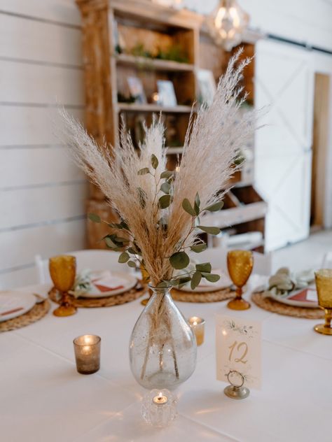 Pampas Grass Vase Wedding, Boho Centerpieces Wedding Simple, Eucalyptus And Wheat Centerpiece, Eucalyptus Simple Centerpiece, Boho Small Centerpiece, Pampas Table Arrangement, Pampas Grass Wedding Centerpieces Simple, Pampas Wedding Centerpieces Rustic, Dried Grass Centerpiece Wedding