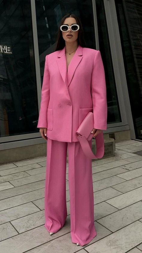 Monochromatic Style, 2piece Outfits, Elegant Outfit Classy, Fashionably Late, Woman Suit Fashion, High Fashion Street Style, Suit Fashion, Looks Vintage, Elegant Outfit