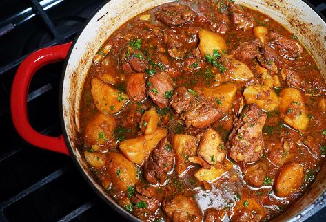 Chicken Leg Stew, Creole Stewed Chicken, Caribbean Chicken Recipes, Chicken Stew With Mashed Potatoes, Stewed Chicken And Potatoes, Chicken Stew Jamaican, Caribbean Stew Beef Recipes, Easy Brown Stew Chicken, Guyanese Stew Chicken Recipe